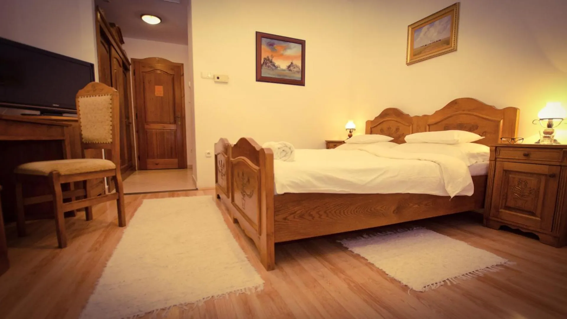Kemences Csarda Es Panzio Hotel Hajduszoboszlo Guest house